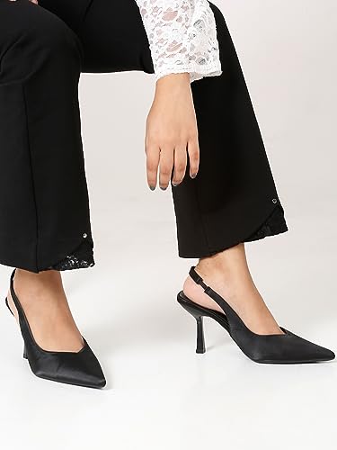 Flat n Heels Womens Black Pumps FnH 99897-BK