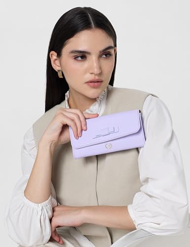 Caprese womens YVONNE W Medium LILAC Wallet