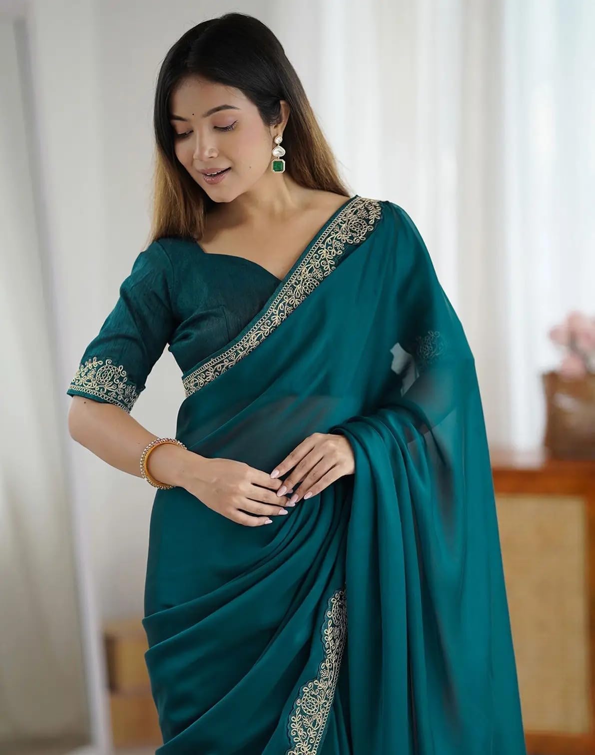 HEERIKA Embroidered Saree with running blouse piece for Women's