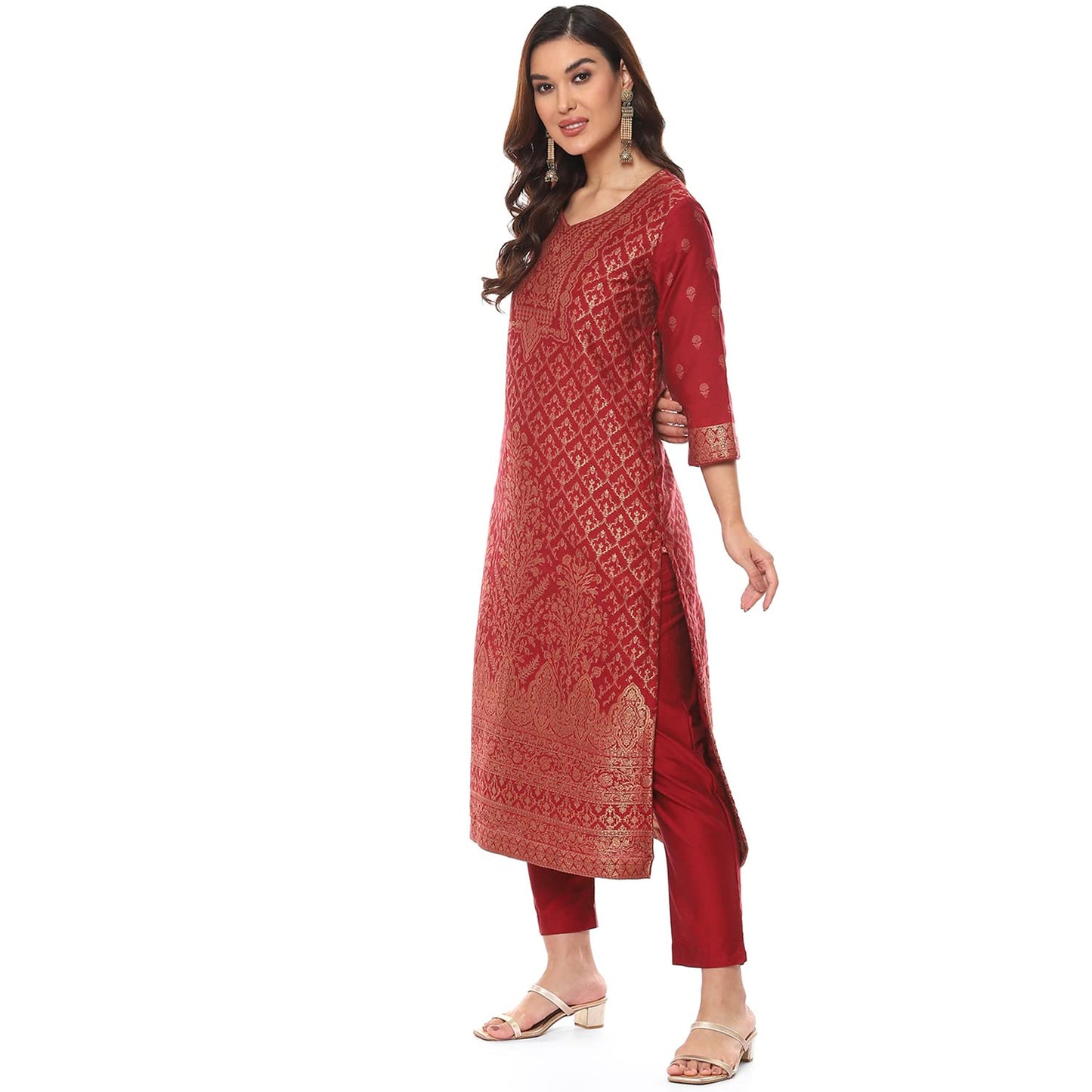 BIBA WOMEN YARNDYED NARROW SALWAR KURTA DUPATTA(SKDASSORTED8390_MAROON_38)