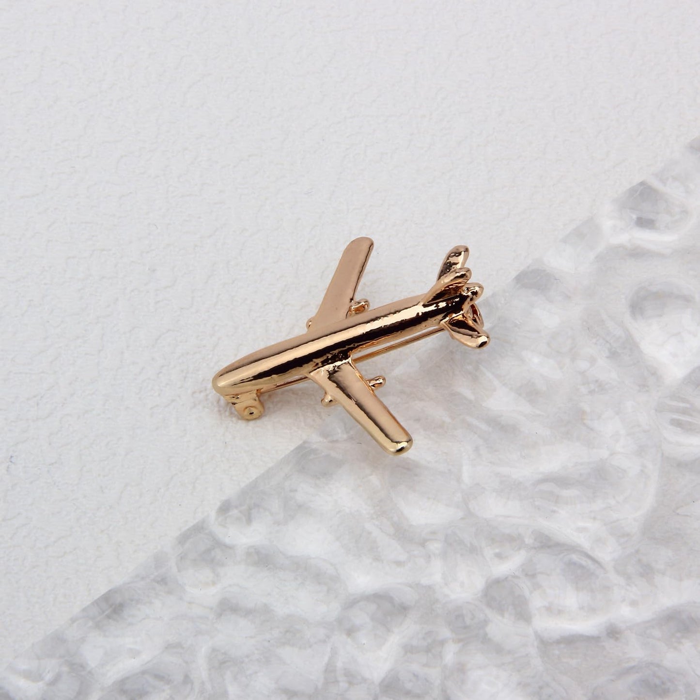 UJOY Lapel Pins Brooch Fashion Design Airplane in Gold for Gentlemen