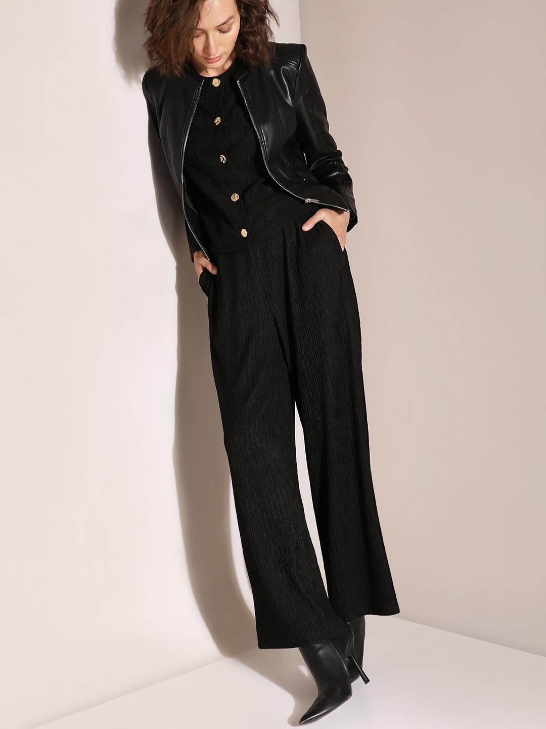 VERO MODA Women's Straight Fit Black Pants