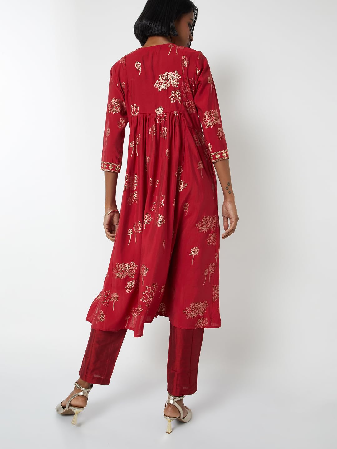 Max Women's Polyester Blend Kurta Set