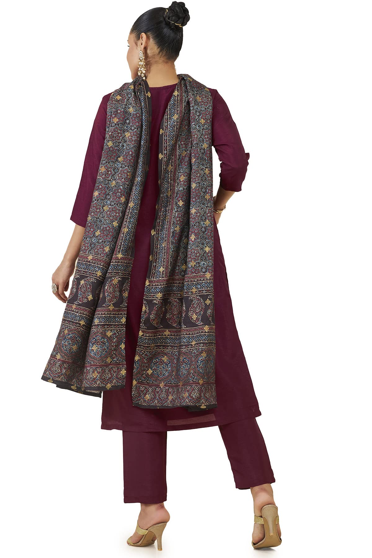 Soch Women Maroon Silk Blend Embellished Suit Set(8907715950458_Maroon_S)
