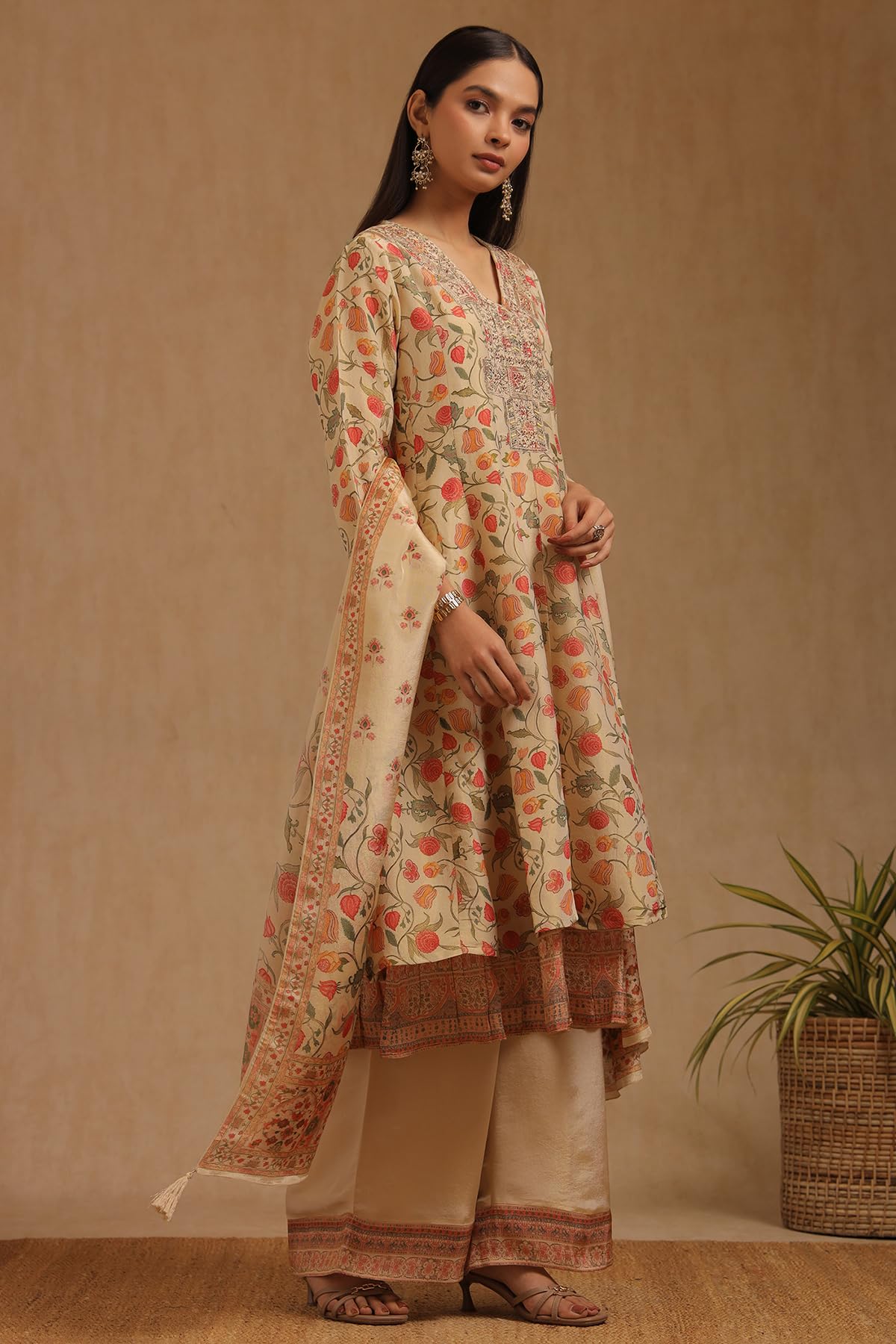 Soch Womens Tissue Floral Print Suit Set With Zari