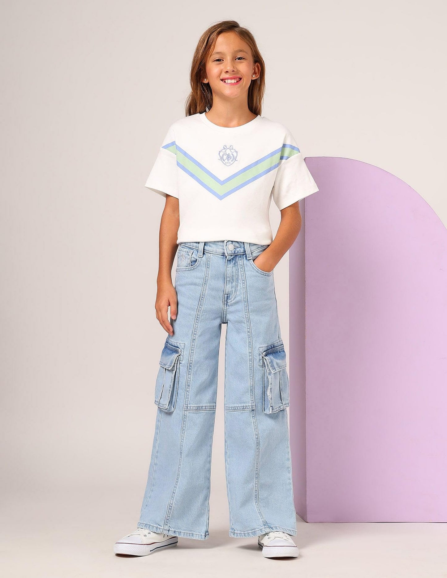 U.S. POLO ASSN. Girls Wide Leg Fit Cargo Jeans (UGJEN0213_Light Blue_9-10Y)