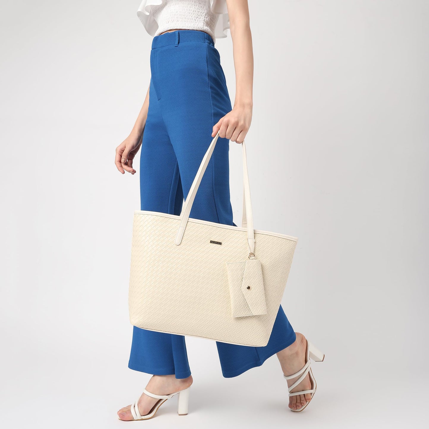 Fastrack Premium Leather Tote Bag For Womens, Ladies And Girls | Embossed Textured Tote Bag For Womens And Girls | Handbag With Spacious Interior And Sturdy Straps, Beige