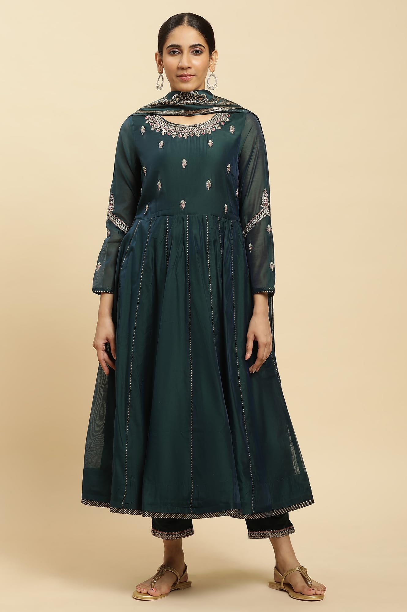W for Woman Women's Viscose Solid Kurta, Slim Pant & Dupatta (23AUWS10284-221084_Green_S)