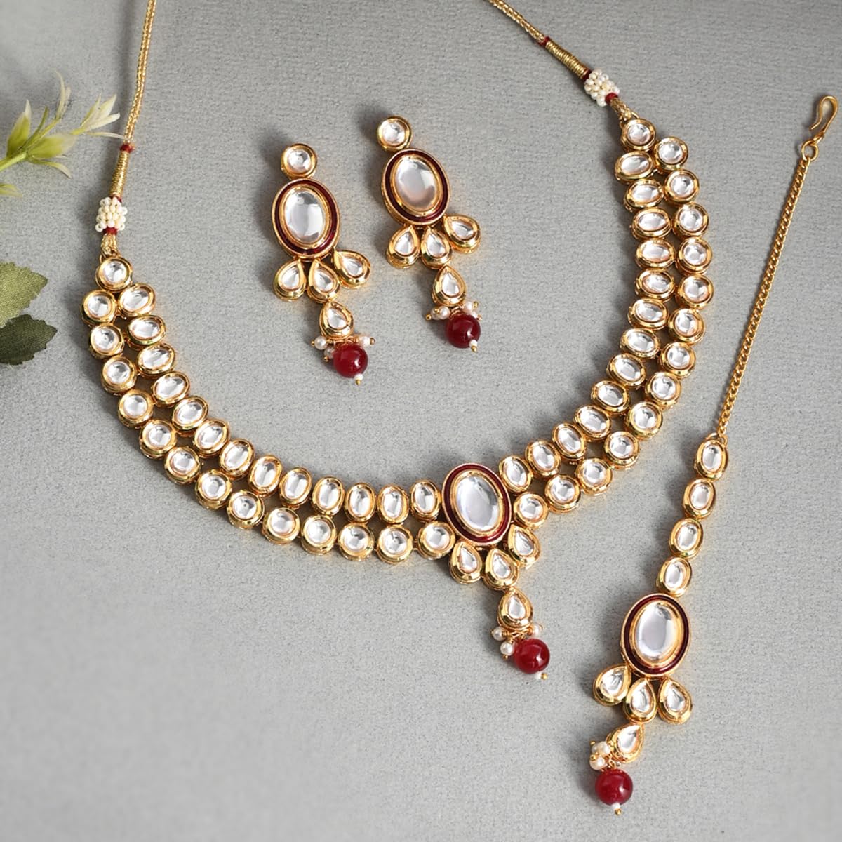 VOYLLA Kundan Elegance Round Cut Kundan Maang Tika Set For Women|Jewellery Set For Women|Womens Gift|Gift For Her|