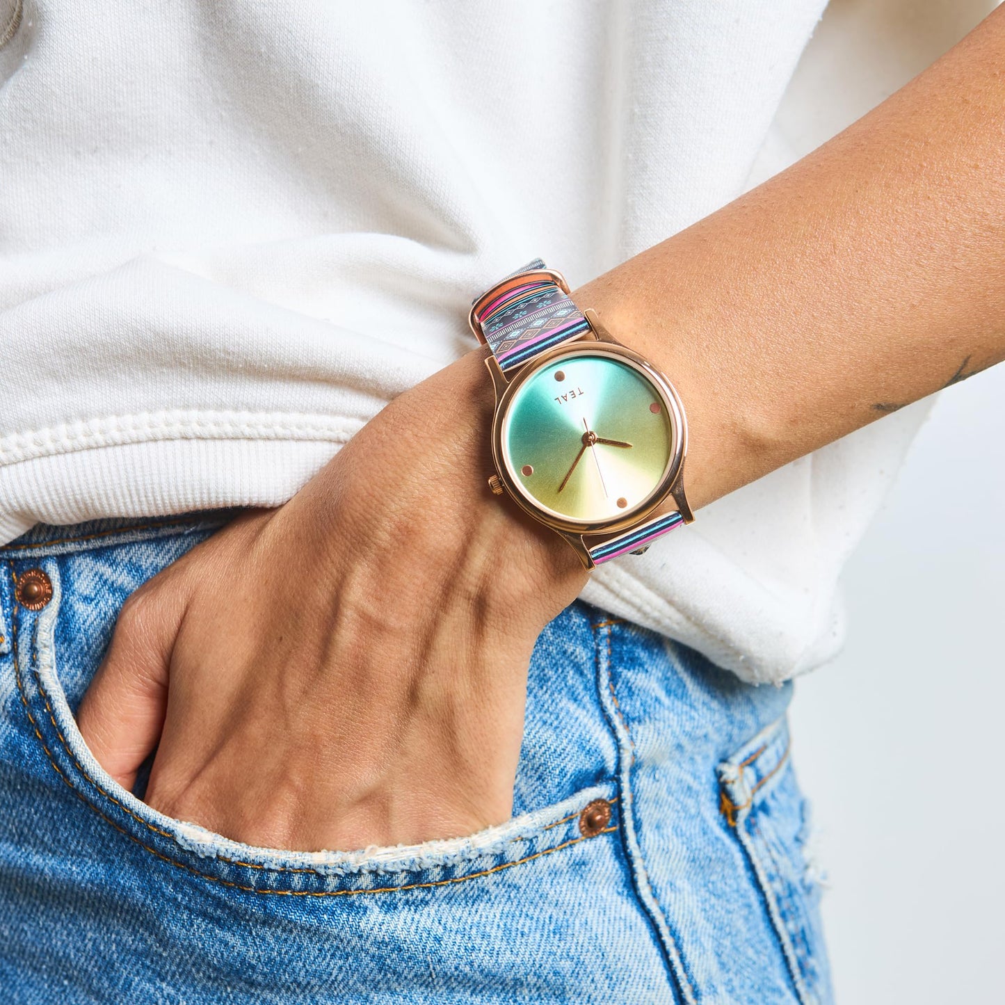 TEAL BY CHUMBAK Round Dial Analog Hand Watch for Women, Gifts for Women/Girls/Ladies, Stylish Fashion Watch for Casual/Work