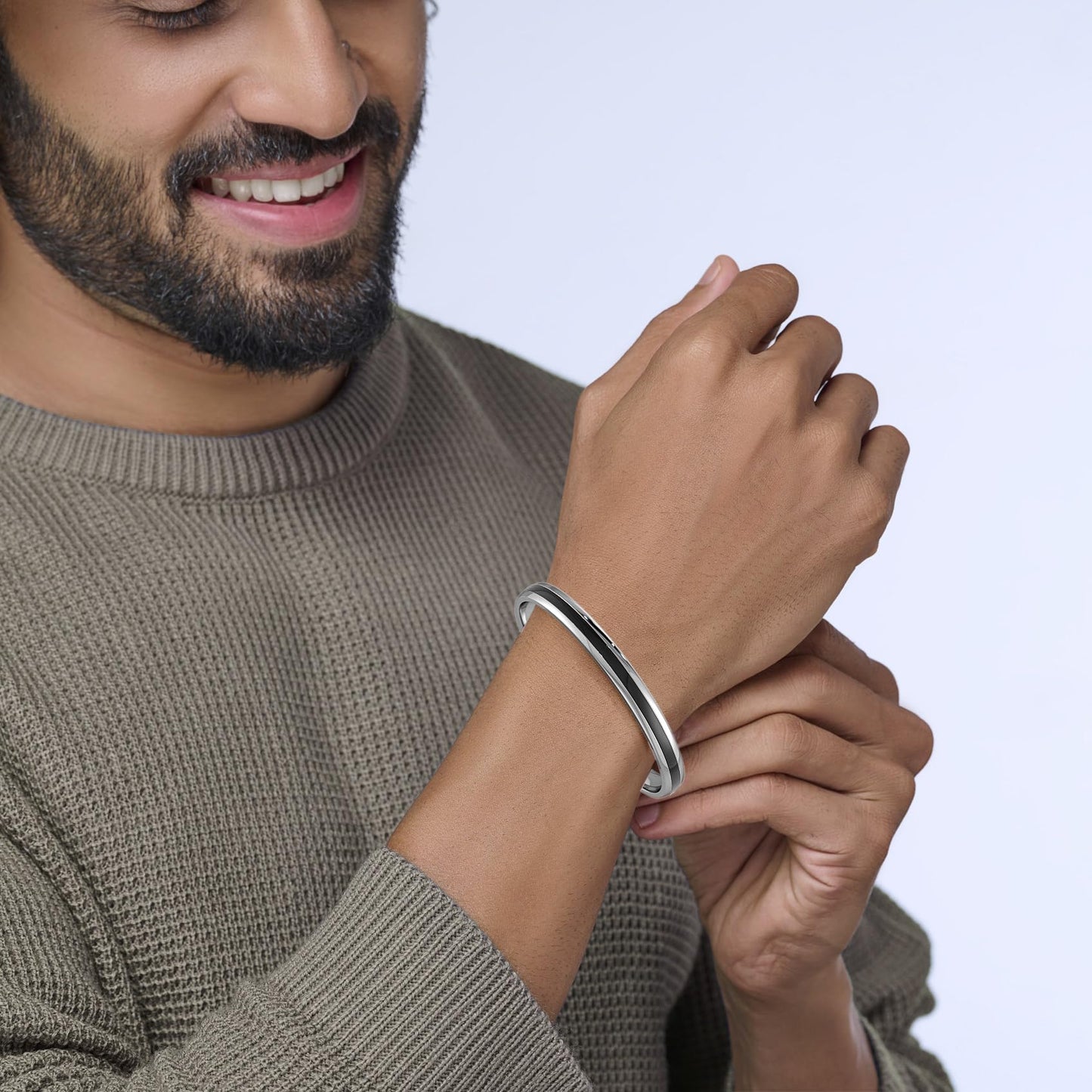 Joyalukkas 925 Purity High Polished Silver Kada/Cuff For Boy And Men (Black Color)