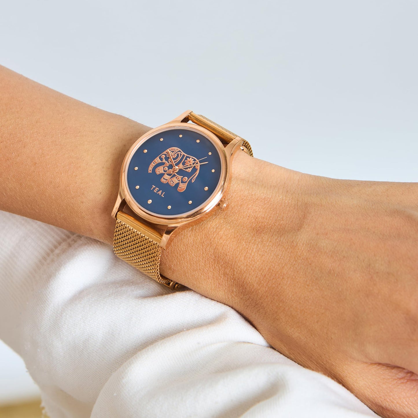 TEAL BY CHUMBAK Round Dial Analog Hand Watch for Women, Gifts for Women/Girls/Ladies, Stylish Fashion Watch for Casual/Work