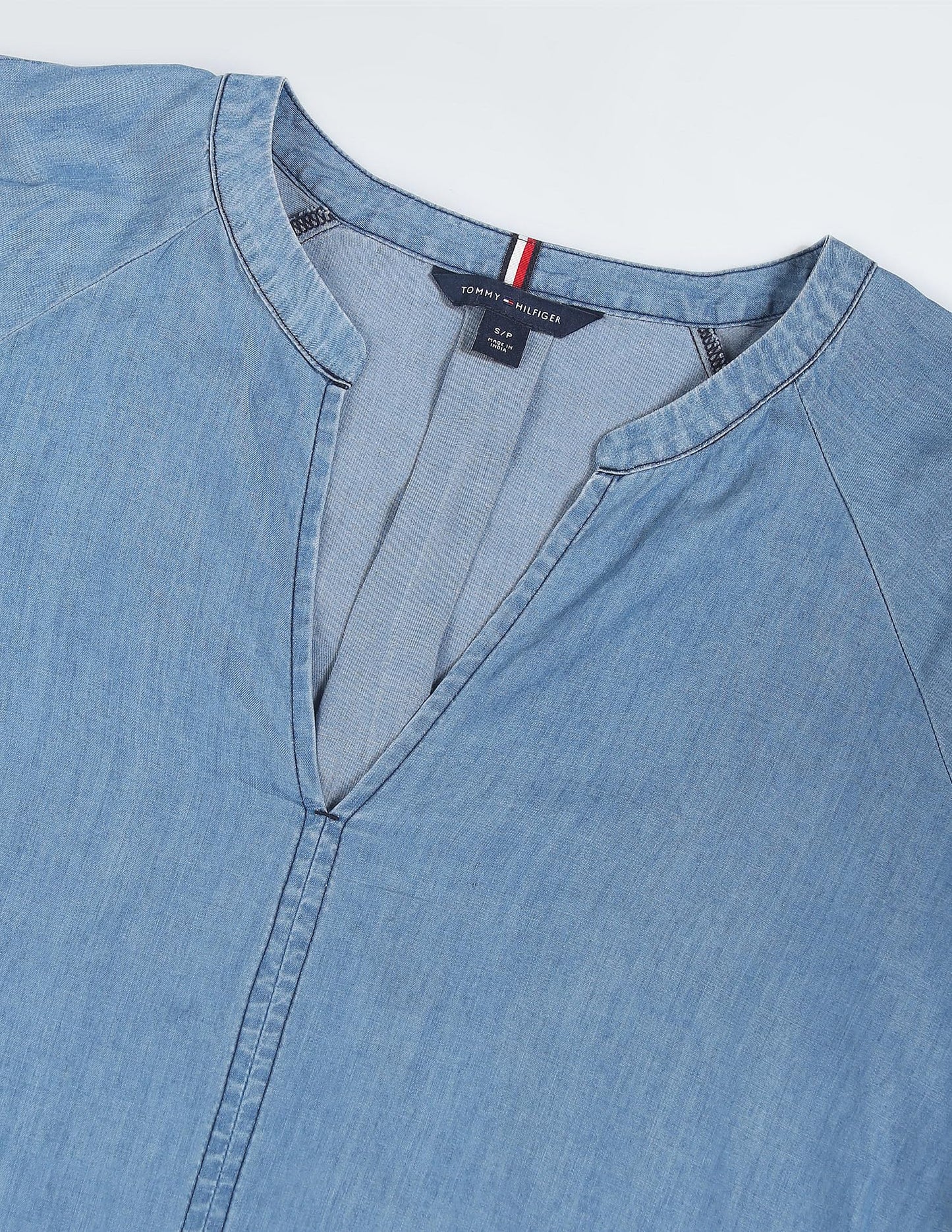 Tommy Hilfiger Blue Lyocell Women's V-Neck Solid Short Sleeve Top (L)
