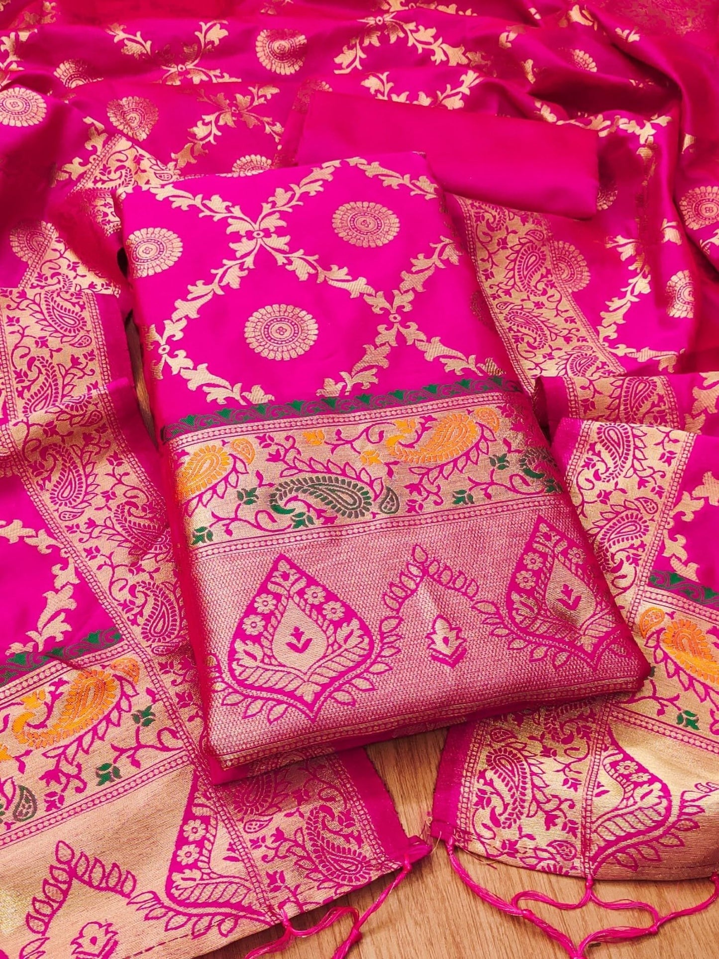 Leeli Peeri Designer Women's Pink Soft Banarasi Silk Zari Weaving Ethnic Motif Unstitched Dress Material(802PDM3)