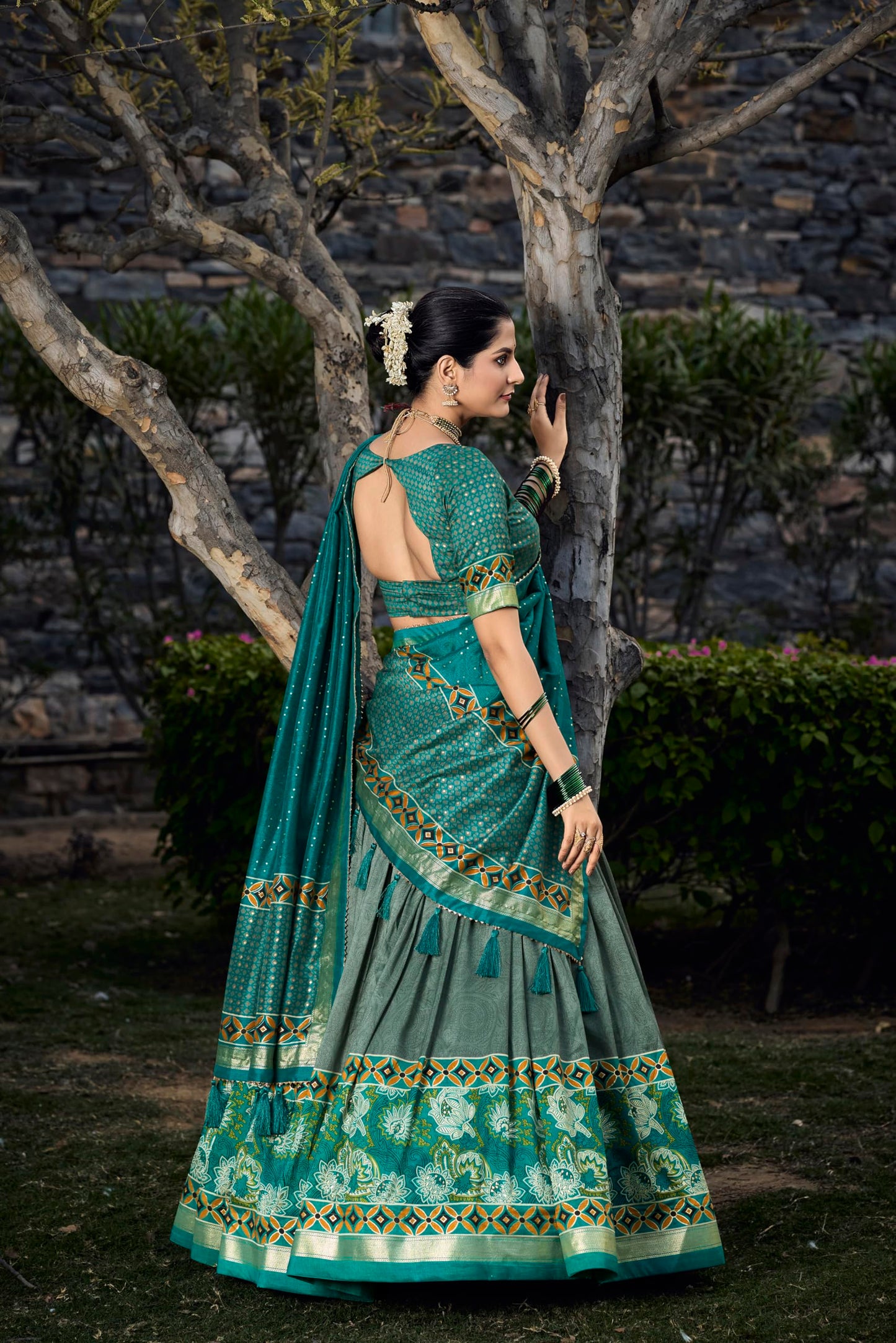 LooknBook Art Women's Tussar Silk With Foli Print Semi-Stitched Lehenga Choli Set (Sea Green)