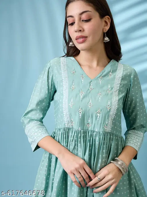 Globus Women Green Ethnic Print V-Neck Sequinned Detail Gathered Tunic