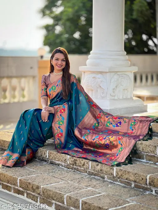 Women's Paithani Silk Zari Meenakari Weaving Saree With Contrast Blouse Piece