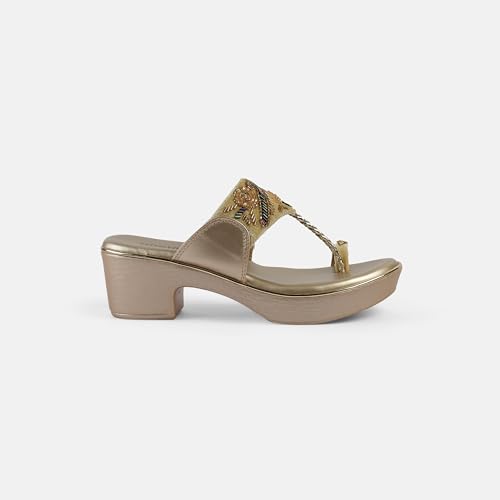 Mochi Women Chappals 1.5 And Gold Above UK/6 EU/39(35-2054)