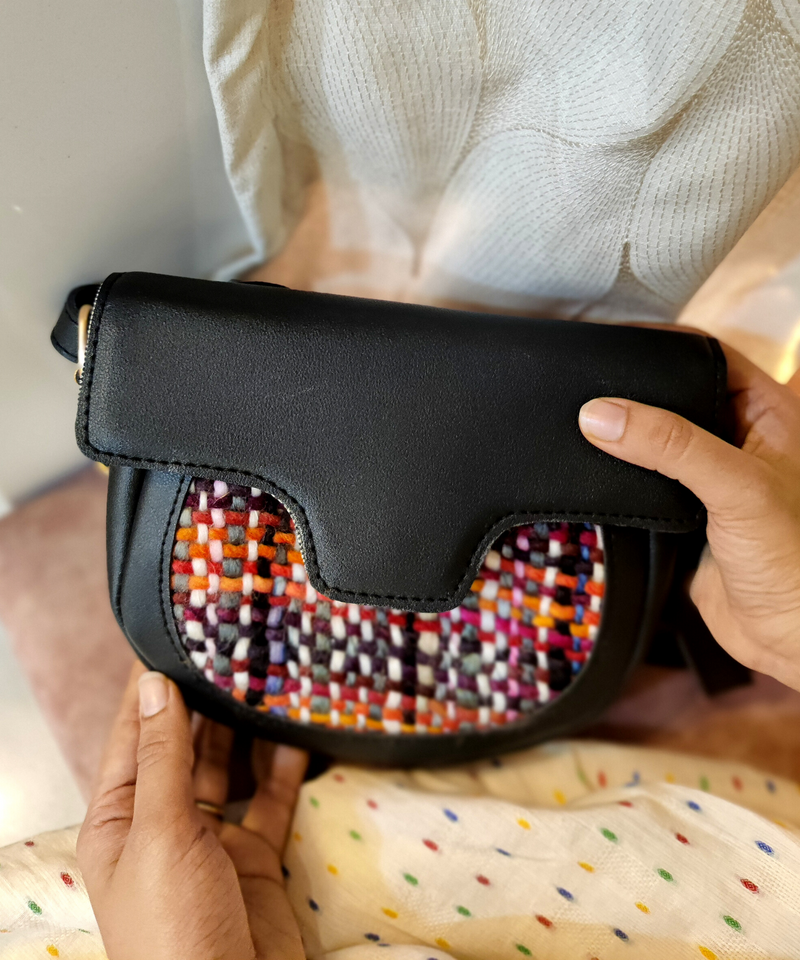 Mini Black Messenger Sling Bag - SaumyasStore