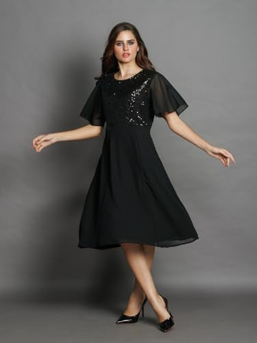 Zink London Women's Black Solid Regular Midi Dress