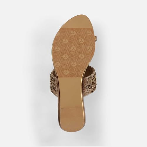 Mochi Women Gold Chappals UK/7 EU/40(35-2114)