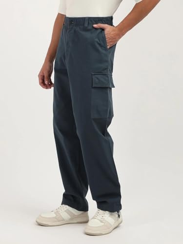 Calvin Klein Jeans Straight Fit Solid Mid Rise Trouser