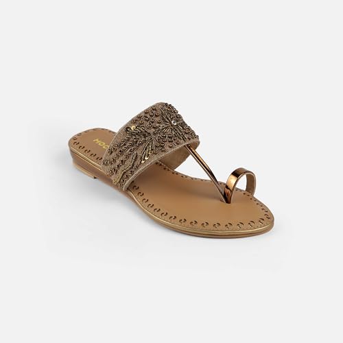Mochi Women Chappals UK/4 EU/37(35-2114)