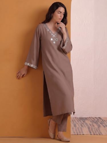 Varanga Mirror Embroidered Thread Work Straight Kurta