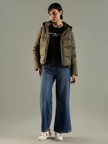 Regular Fit Polyester Hooded Neck Puffer Jacket