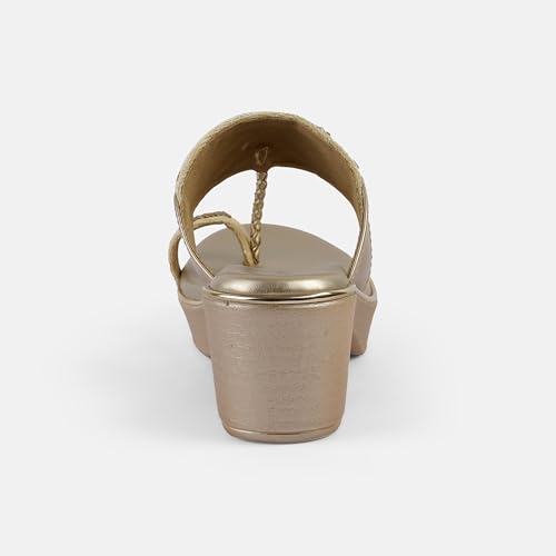 Mochi Women Chappals 1.5 And Gold Above UK/6 EU/39(35-2054)