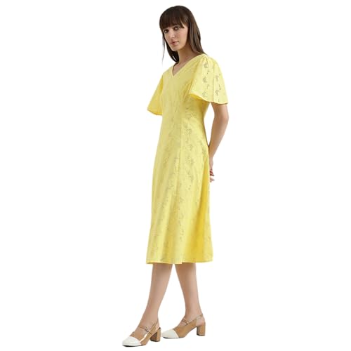 United Colors of Benetton Regular Fit V-Neck Schiffli Embroidered Dress (Size : EL) - 26P4WVNDRS83I1G3 Yellow