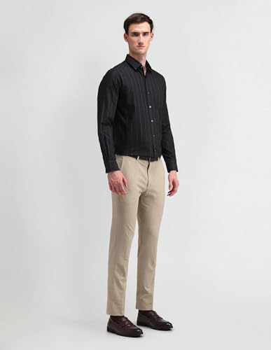 Arrow Men Grey Checkered Spread Collar Full Sleeve Formal Cotton Slim Fit Shirt (ARAISH0360_Grey_40)