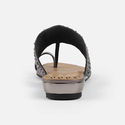 Mochi Women Gold Chappals UK/6 EU/39(35-2114)