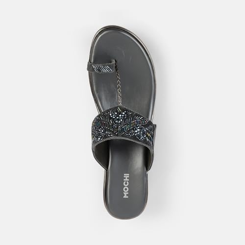 Mochi Women Chappals 1.5 And Gold Above UK/5 EU/38(35-2054)