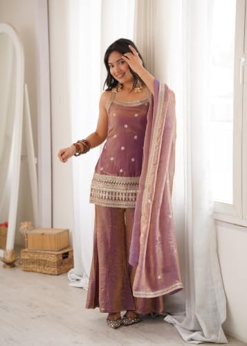 Leeli Peeri Designer Women's Fendy Silk Embroiderd Kurti Bell Bottom Pant And Dupatta Set.