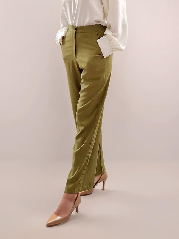 Zink London Women's Green Solid Full Length Trouser