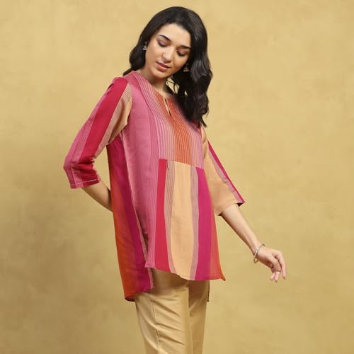 Rangriti Women Fuchsia Viscose Blend Solid Tiered Kurti_32