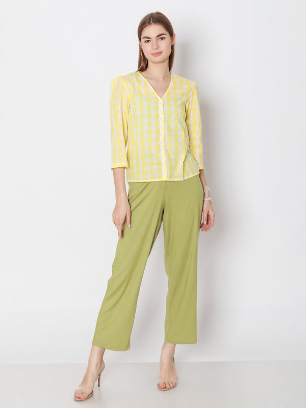 Zink London Women's Green Solid Straight Fit Trouser