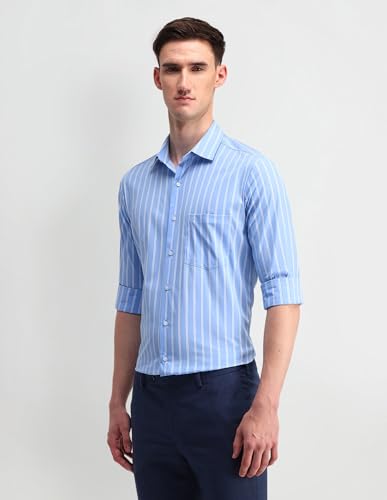 Arrow Men's Checkered Regular Fit Shirt (ARAISH0229_Blue