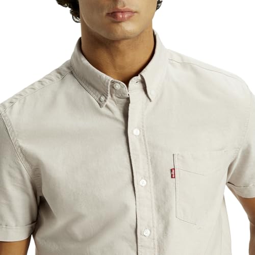 Levi's Men's Solid Slim Fit Shirt Beige