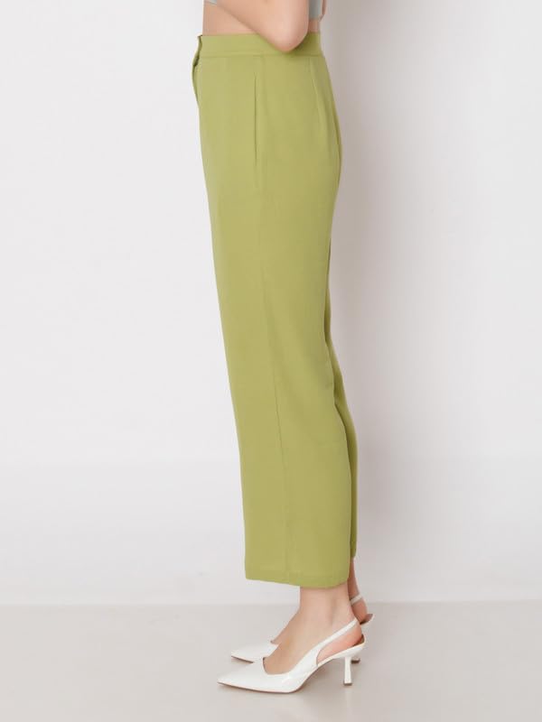 Zink London Women's Green Solid Straight Fit Trouser