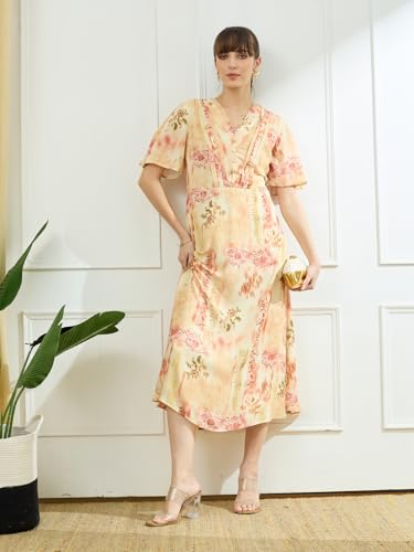 Latin Quarters Women's Yellow Half Sleeves V-Neck Casual Printed Dress_M