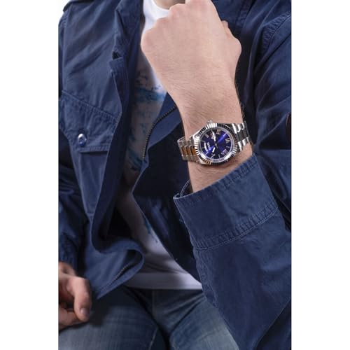 GUESS Stainless Steel Analog Blue Dial Men Watch-Gw0265G7, Silver Band