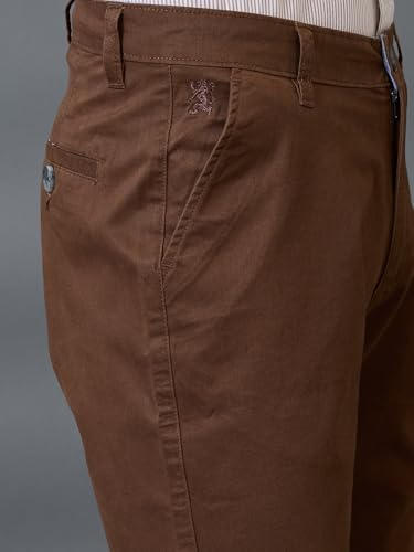 Giordano Men Brown Cotton Slim Fit Mid-Rise Cargo Shorts