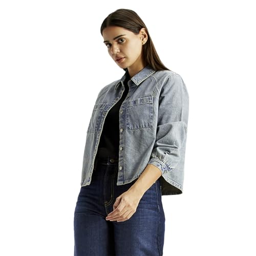 Levi's Women's Solid Light-Blue Relaxed Fit Shirt