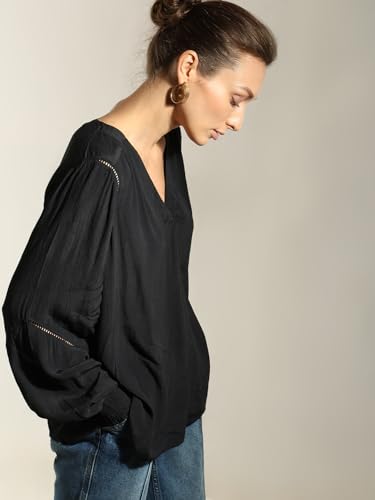 VERO MODA Women's Solid Regular Fit T-Shirt (Black) - SaumyasStore