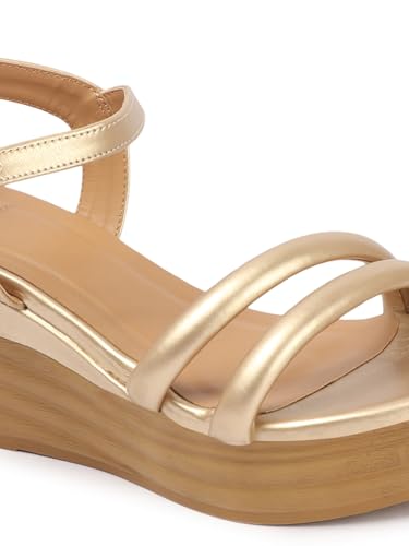 Carlton London Women Sandal,Gold,UK-3