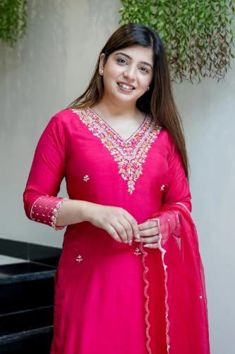 Women's Chanderi Embroidered Kurta Set With Dupatta And Pant