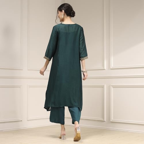 Biba Women Green Polyester Straight Yarndyed Suit Set_40