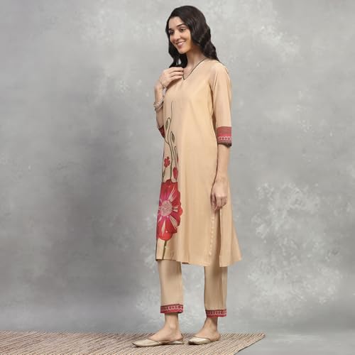 Rangriti Women Gold Viscose Blend Printed Straight Kurta_36